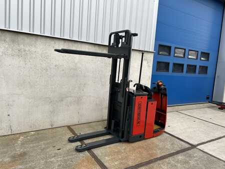 Stackers Stand-on 2000  Linde N20L (4)