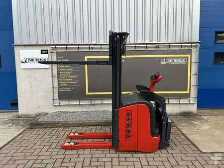 Stackers Stand-on 2004  Linde L14/372 (2)