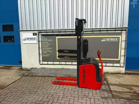 Wózek wysokiego podnoszenia 2007  Linde L16i 372 (10)