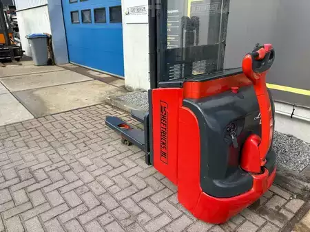 Wózek wysokiego podnoszenia 2007  Linde L16i 372 (13)