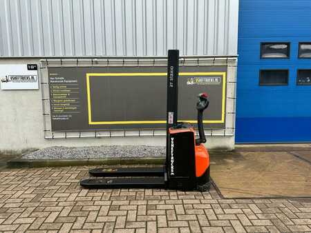 Pallet Stackers 2016  BT SWE080L (3) 