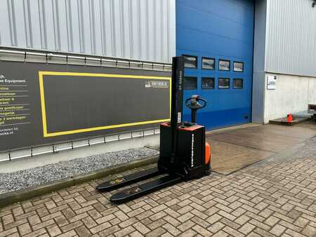 Pallet Stackers 2016  BT SWE080L (5) 