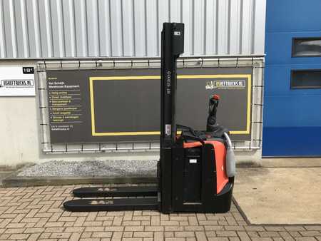 Stackers Stand-on 2017  BT SPE120L (2) 