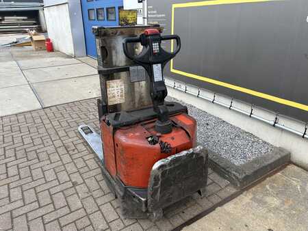 Pallet Stackers 2007  BT SWE 160D (4)