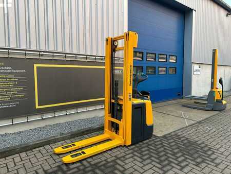 Stackers Stand-on 2015  Jungheinrich ERC 216z-525DZ (4)