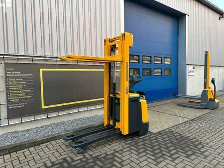 Stackers Stand-on 2015  Jungheinrich ERC 216z-525DZ (6)