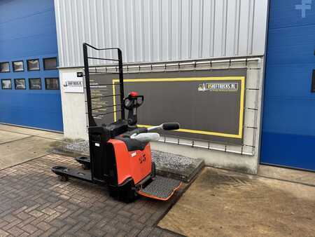 Electric Pallet Trucks 2019  BT LPE2000 (4)