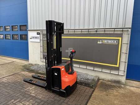 Pallet Stackers 2018  BT SWE120 (5)