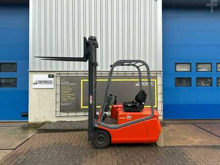 Electric - 3 wheels 2002  BT CBE 1,5T (1)