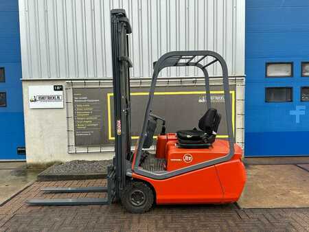 Electric - 3 wheels 2002  BT CBE 1,5T (2)