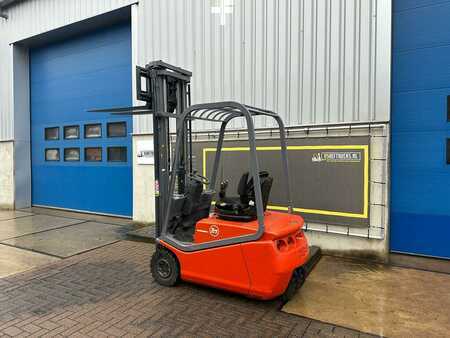 Electric - 3 wheels 2002  BT CBE 1,5T (6)