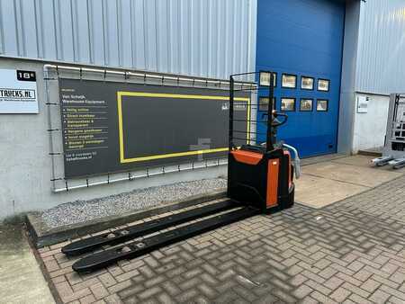 Electric Pallet Trucks 2016  BT LPE220 (5)