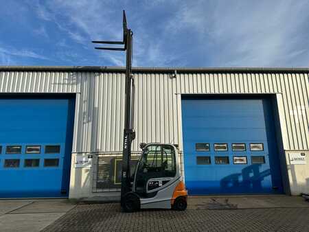 Elektro 4 Rad 2015  Still RX60-30 (3)