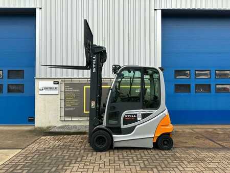 Elektro 4 Rad 2015  Still RX60-30 (1)