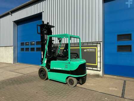 El Truck - 4-hjul 2006  Mitsubishi FB35K (8)