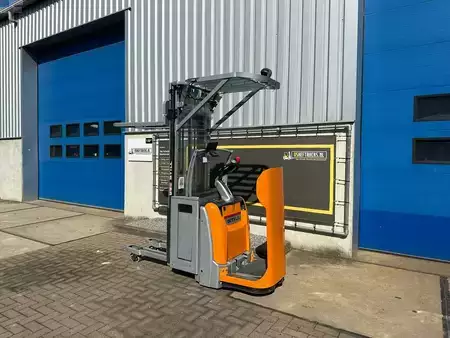 Stacker de condutor em pé 2015  Still EXV-SF 14 i (11)