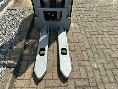 Apilador eléctrico 2019  Still EXV-SF14 (10)