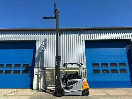 Eléctrica de 4 ruedas 2017  Still RX60-30L (3)