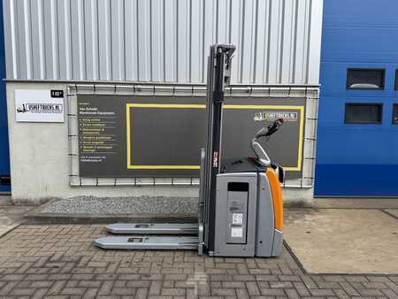 Apilador eléctrico 2020  Still EXVSF14 (2)