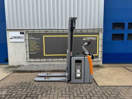 Pallet Stackers 2020  Still EXVSF14 (2)