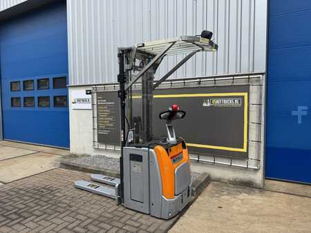 Pallet Stackers 2016  Still EXVSF14i (5)
