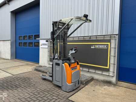Pallet Stackers 2016  Still EXVSF14i (7)