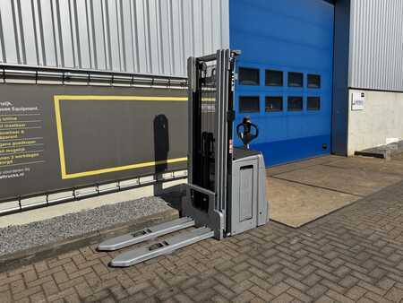 Pallet Stackers 2017  Still EXV 16 i (4)