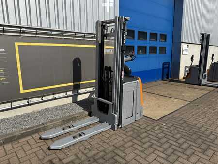 Pallet Stackers 2017  Still EXV 16 i (4)
