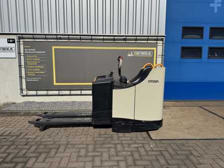 El-pallevogn 2010  Crown WT3040 (1)