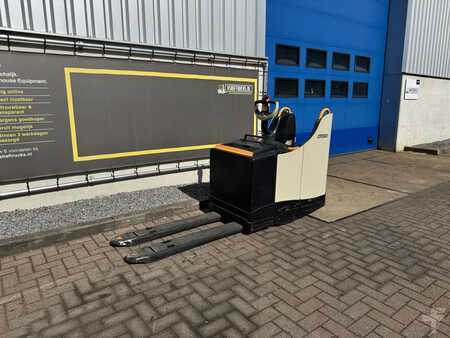 El-pallevogn 2010  Crown WT3040 (3)