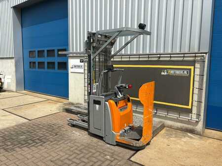 Stacker pedestre 2018  Still EXVSF14i (5)