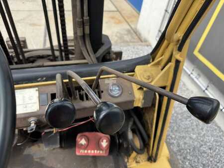 Carretilla elevadora diésel 1989  Hyster H4.ooxl5 (8)