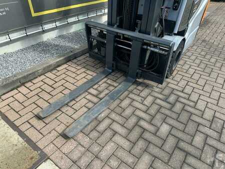 Elektro 4 Rad 2020  Still RX60-30 (9)