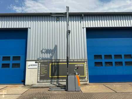 Stacker pedestre 2019  Still EXV-SF 14 D (3)