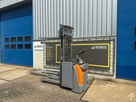 Stacker pedestre 2019  Still EXV-SF 14 D (6)