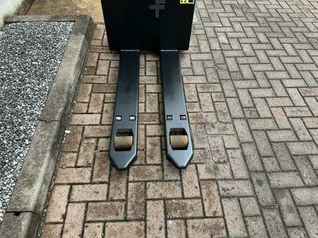 Transpalettes éléctriques 2019  Hyster p1.6 (9)