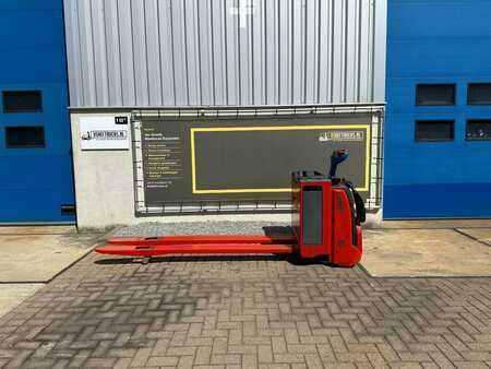 Niederhubwagen 2016  Linde T20AP 131 (1)