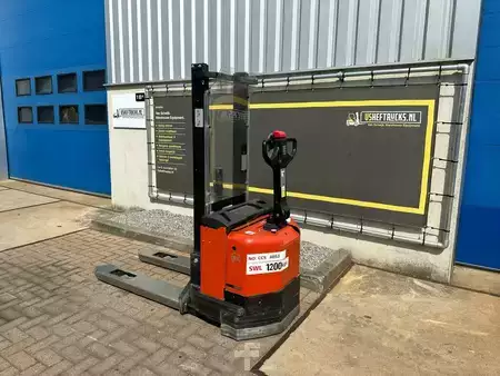 Stacker pedestre 2008  BT SWE120 6026362/2008 (6)