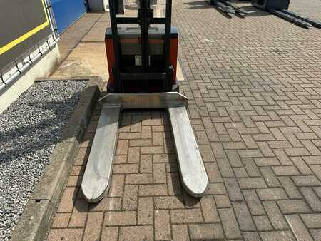 Magasemelésű béka - BT SWE120 953874/2006 (9)