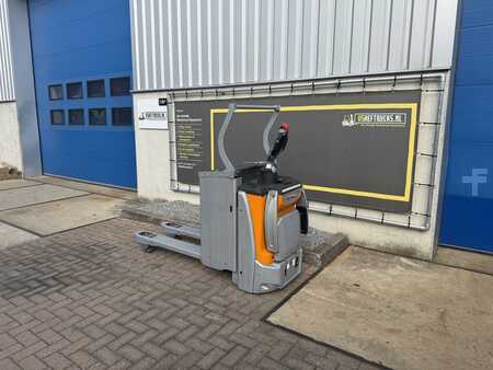 Nízkozdvižný vozík 2020  Still EXH SF20 (3)