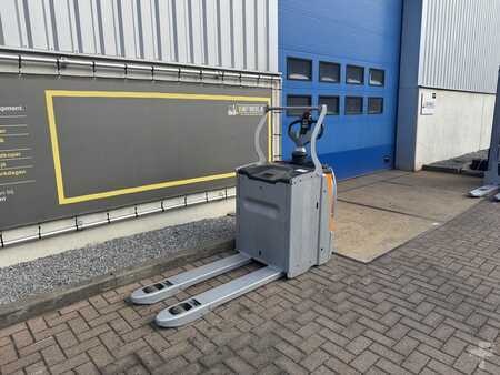 Nízkozdvižný vozík 2020  Still EXH SF20 (5)