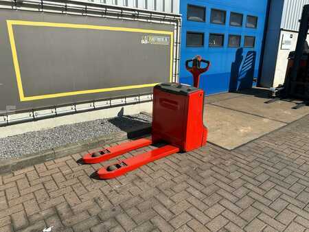 Elektrische palletwagens 2008  Linde t18 (4)