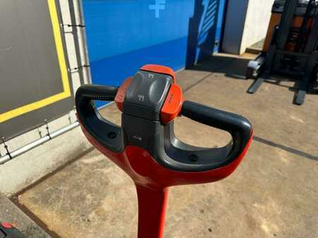 Elektrische palletwagens 2008  Linde t18 (9)