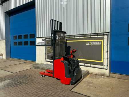 Fahrerstandstapler 2008  Linde L 14 API (5)