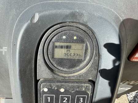 Elektrische palletwagens 2010  Linde T18 (10)