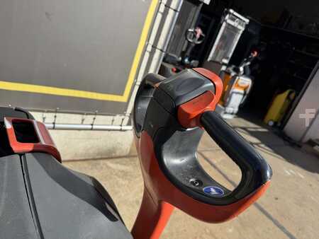 Elektrische palletwagens 2010  Linde T18 (7)