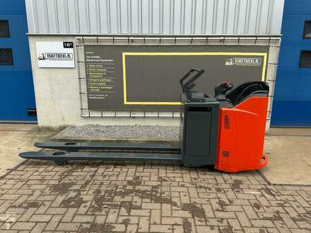 Transpallet elettrici 2011  Linde T 24 SP (1)
