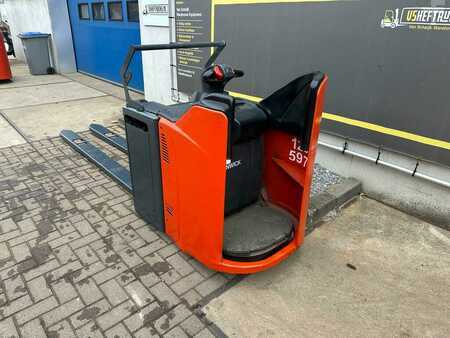 Transpallet elettrici 2011  Linde T 24 SP (7)