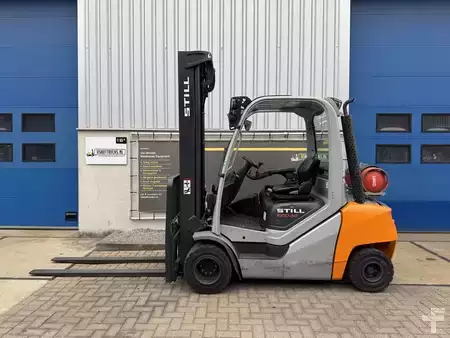 Empilhador a gás 2018  Still RX70-30T (2)