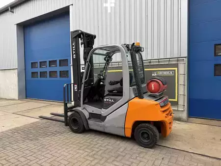 Empilhador a gás 2018  Still RX70-30T (4)